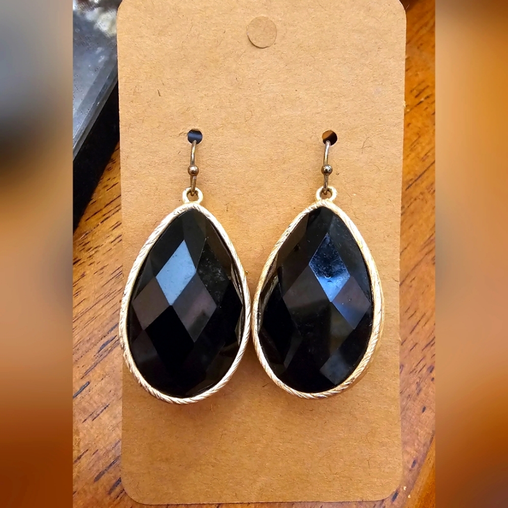 Elegant Black and Gold Teardrop Earrings EUC